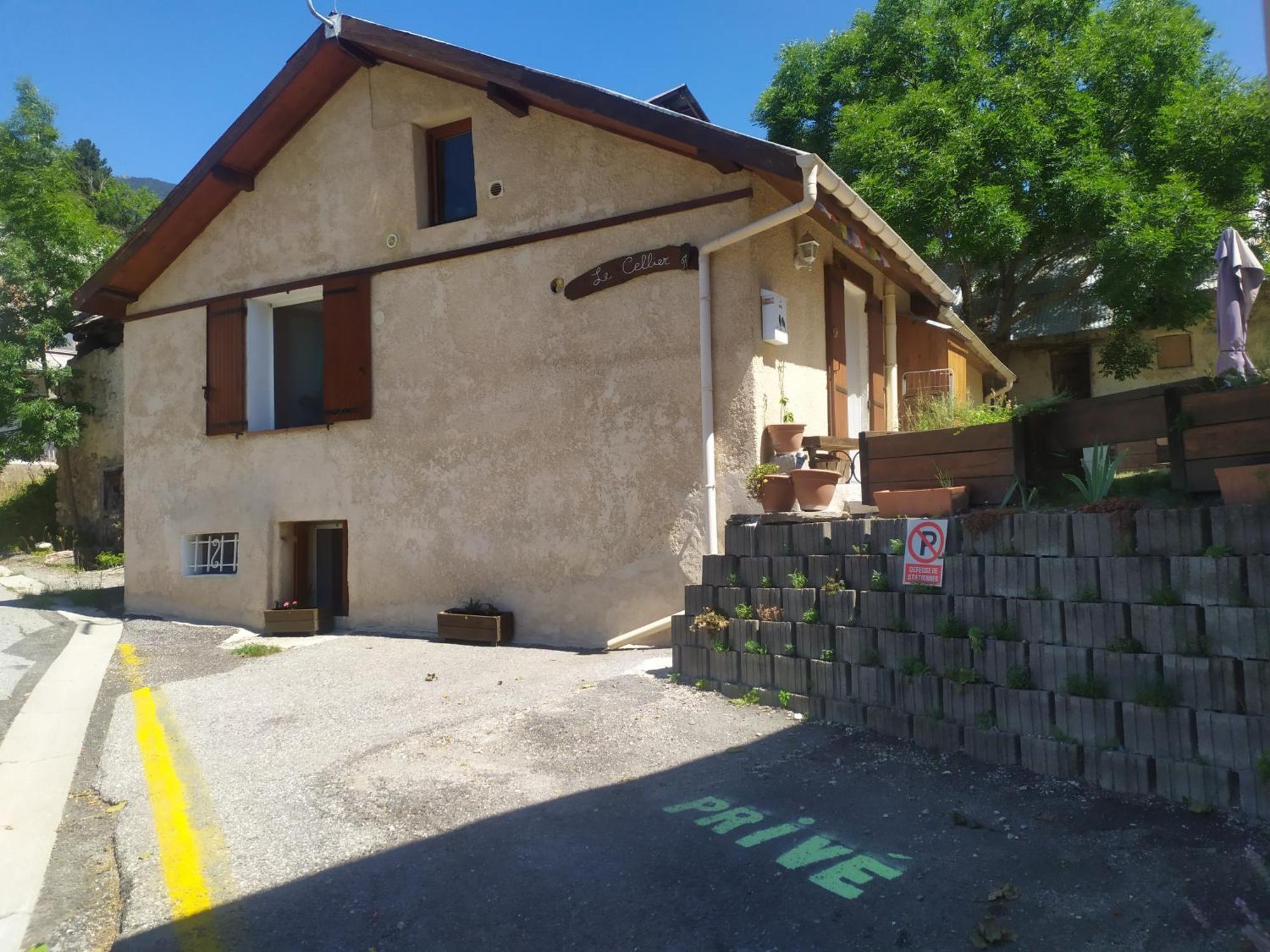 Cozy Mini House With Beautiful Views Apartment Eygliers Exterior photo